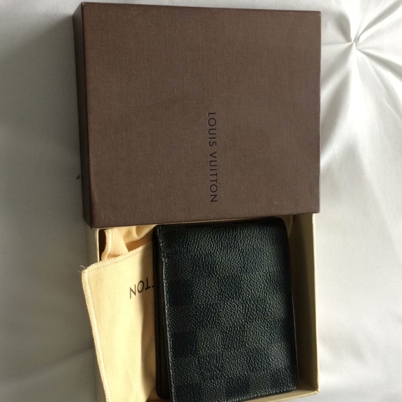 Louis Vuitton Wallet - Picture 2 of 4